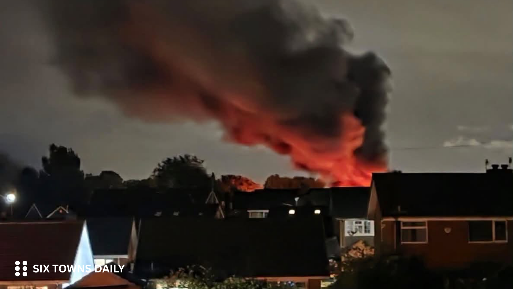Huge plumes of smoke fill Stoke-on-Trent night sky as fire breaks out at old farm